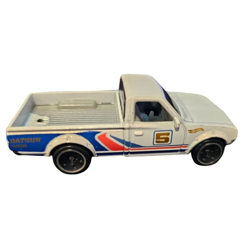 Hot Wheels Datsun 620 Die-Cast Pickup Truck Toy Model White Racing Stripes 2013